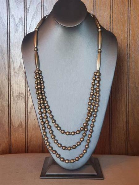 PAPARAZZI BEADED BEACON - BRASS